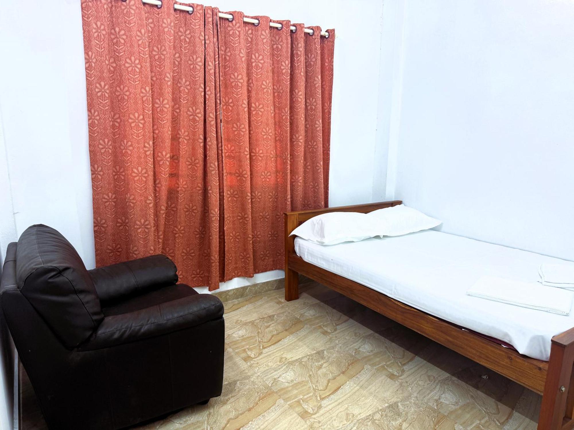 Vcs Apartments Parassinikadavu Parassinikkadavu Exterior photo